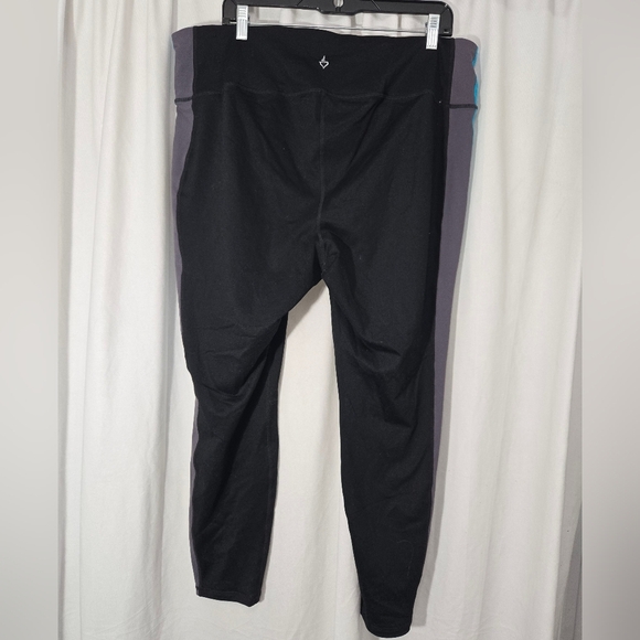 Torrid Performance Core Active Leggings Black Blue Gray Sz 3 7/8 Lenght - Picture 6 of 10